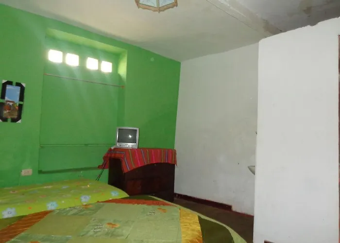 Inti Bed and breakfast 2*